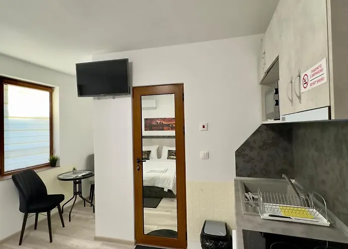 Sea شقة فارنا